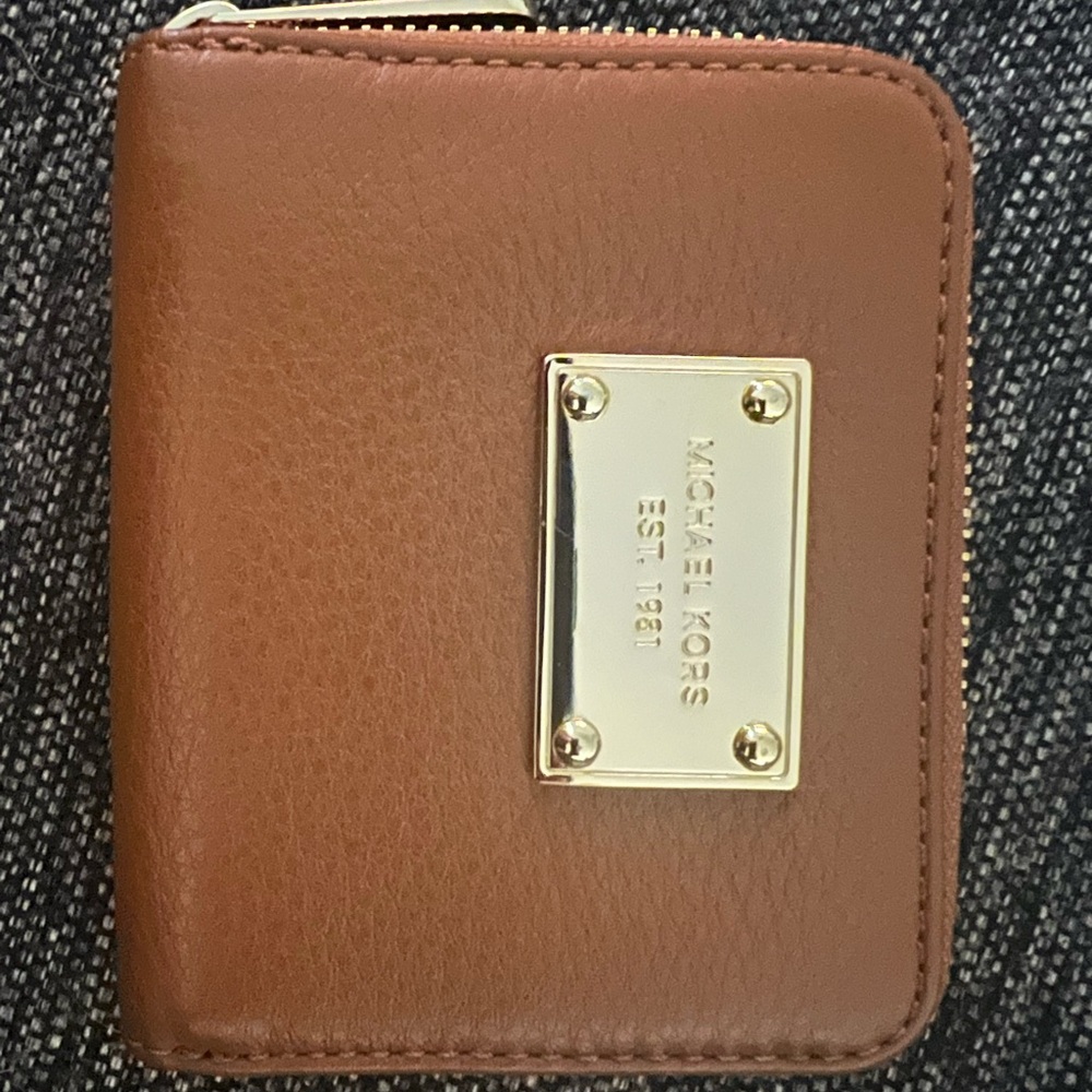 Michael kors leather wallet